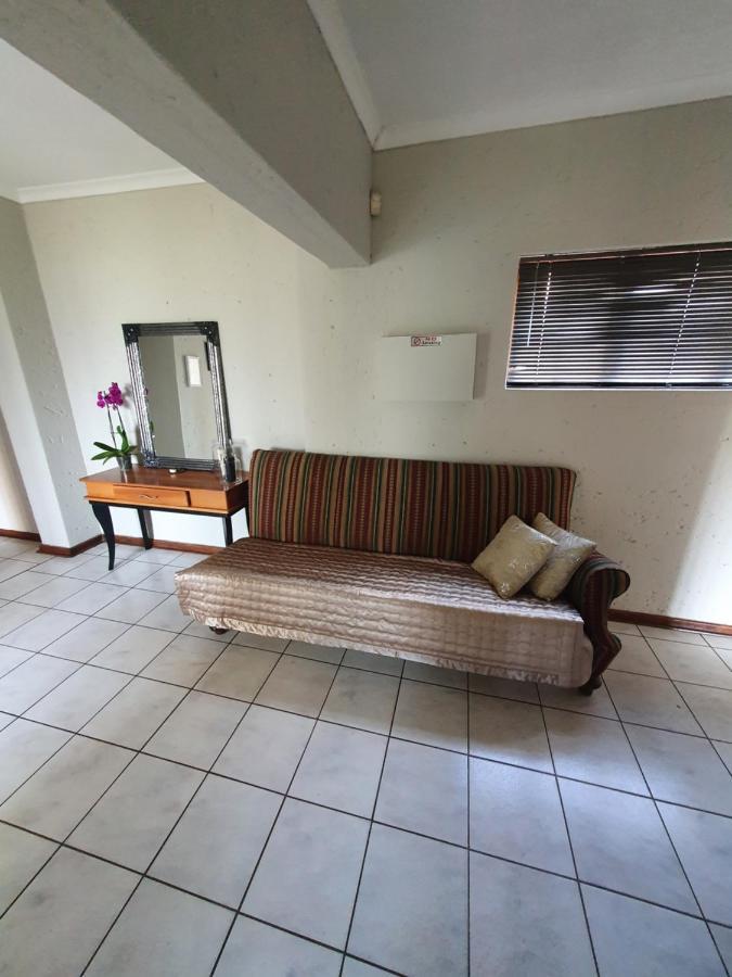 Life Tours & Accommodation Boksburg Ngoại thất bức ảnh